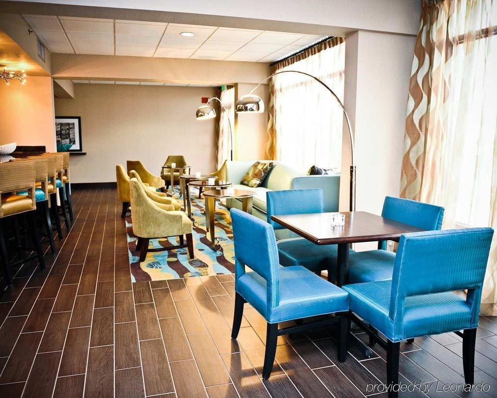 Hampton Inn Birmingham/Фултондейл Ресторан фото