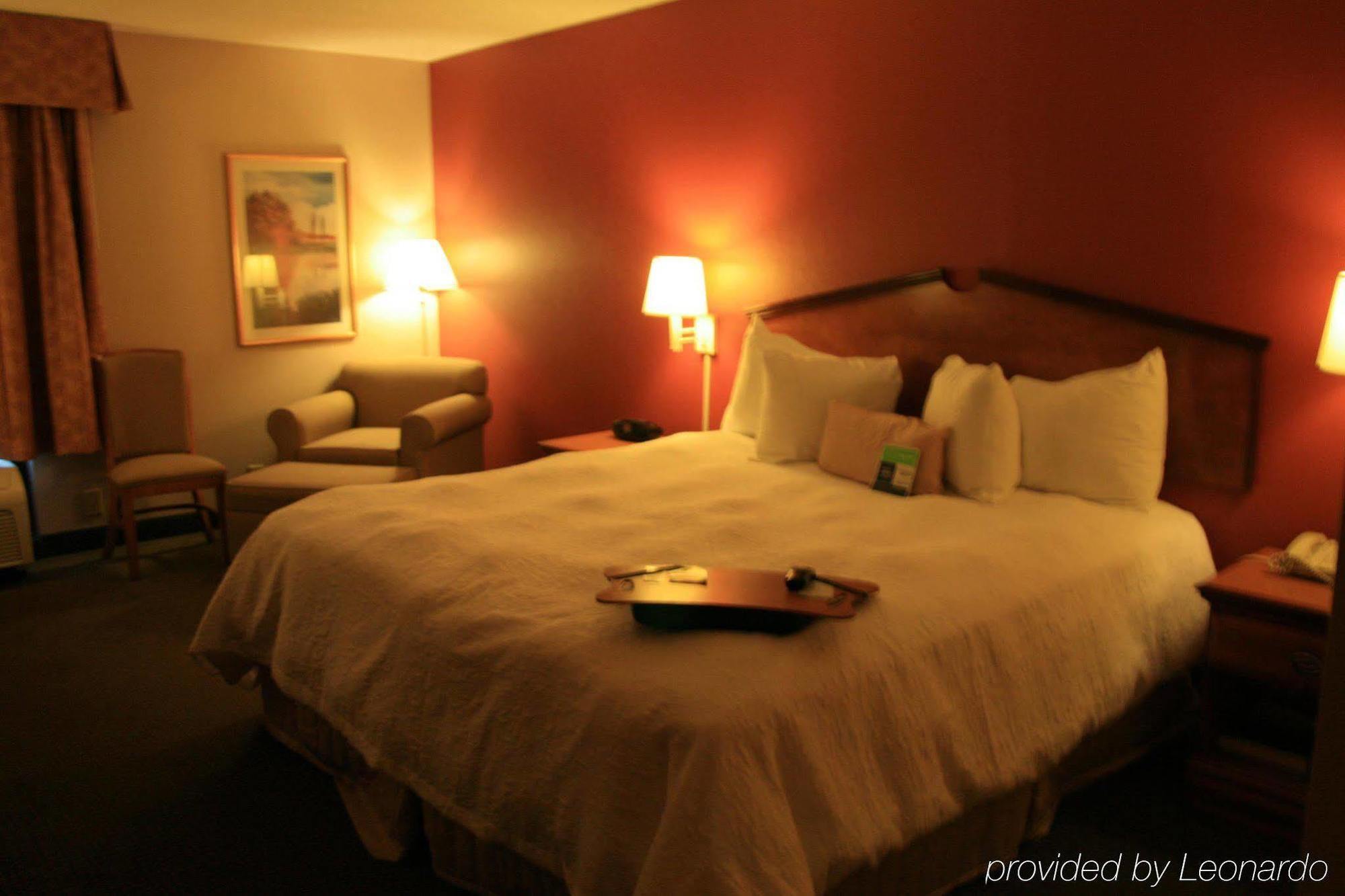 Hampton Inn Birmingham/Фултондейл Номер фото