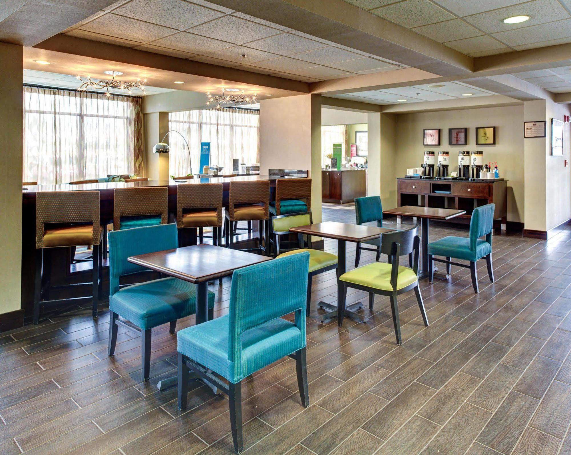 Hampton Inn Birmingham/Фултондейл Екстер'єр фото