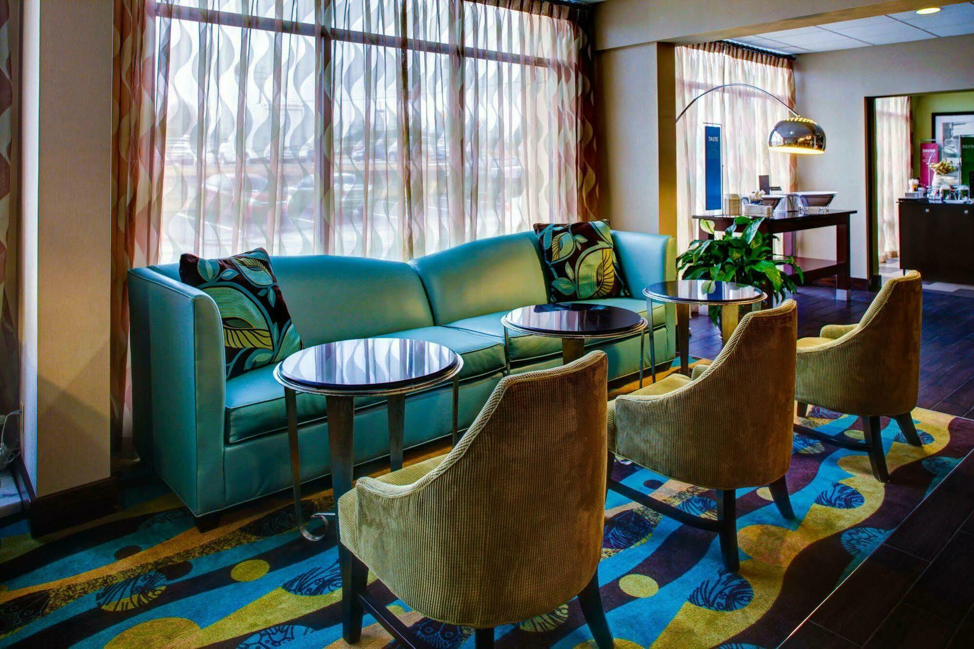 Hampton Inn Birmingham/Фултондейл Екстер'єр фото